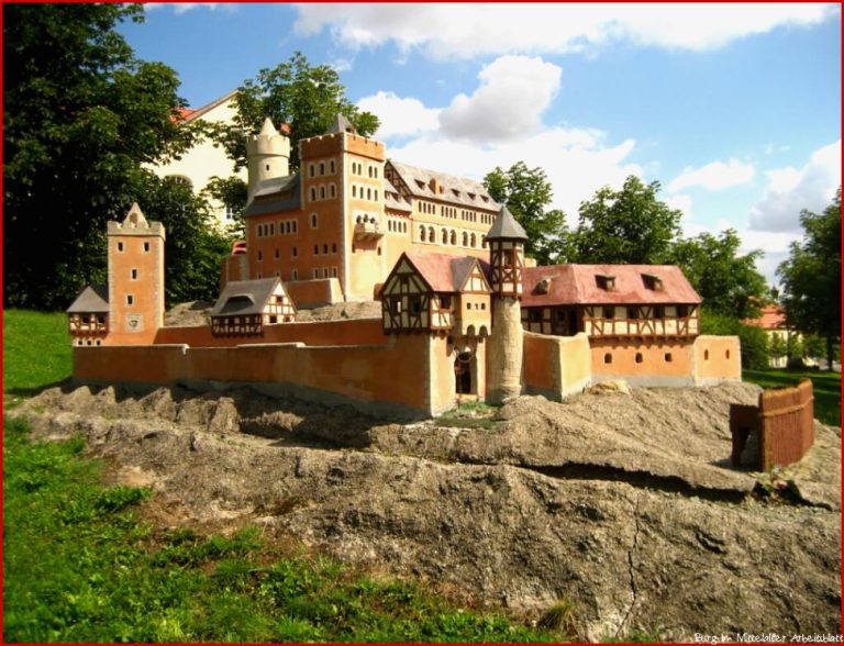 Aufbau der Burgen im Mittelalter