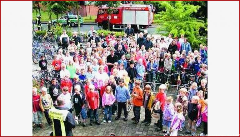 Evakuierung Ramsloh Feueralarm In Der Grundschule