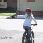 Fahrradworkshop Links Abbiegen Mit Alterstypischen