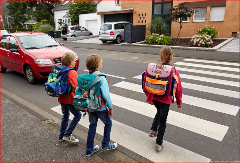 Mein Schulweg Kl 1 VMS Verkehrswacht Me n & Service