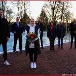 Wertvolle Unterstützung Für Den Schwimmunterricht